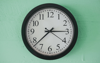 Non-Ticking Wall Clock Silent Battery Operated